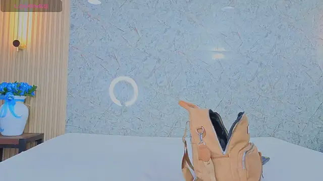 sabrina shark  online show from 12-18-25, 01:44