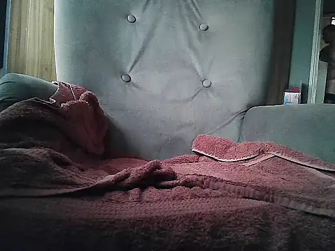 SharpCouple98 online show from 10-25-25, 05:59