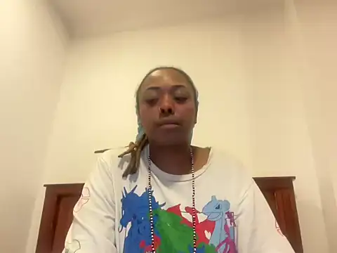 Snapshot of ChocolateCakeQueen chatting on 11-22-25, 01:15 ChocolateCakeQueen online show from 11-22-25, 01:15