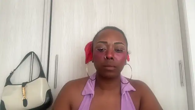 Snapshot of ChocolateCakeQueen chatting on 12-13-25, 08:36 ChocolateCakeQueen online show from 12-13-25, 08:36