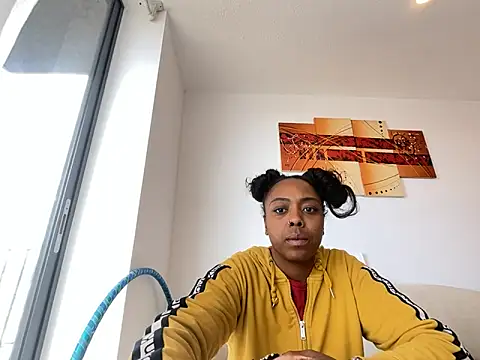 ChocolateCakeQueen online show from 12-22-25, 07:55