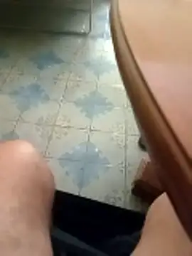 Snapshot of Mattias38 chatting on 11-03-25, 01:29 Mattias38 online show from 11-03-25, 01:29