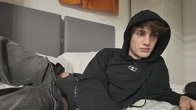 twinkyjd  online show from 11-04-25, 11:26