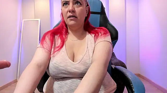 Snapshot of Sammy_owens_ chatting on 11-15-25, 12:23 Sammy owens online show from 11-15-25, 12:23