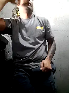 hecwil8 online show from 11-25-25, 12:27