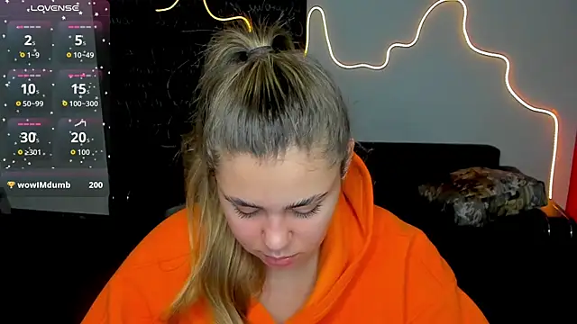 IsabellaBler online show from 11-18-25, 06:51