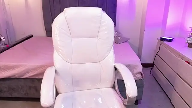 Snapshot of iam_sofiia chatting on 02-17-26, 08:59 iam sofiia online show from 02-17-26, 08:59