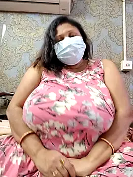 Snapshot of kunjan789 chatting on 11-19-25, 06:24 kunjan789 online show from 11-19-25, 06:24