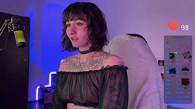 Snapshot of deadlysweet chatting on 01-06-25, 12:16 deadlysweet online show from 01-06-25, 12:16