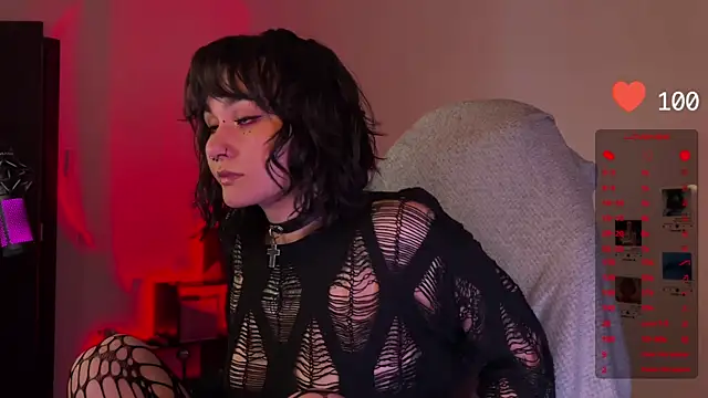 Snapshot of deadlysweet chatting on 01-11-25, 10:51 deadlysweet online show from 01-11-25, 10:51