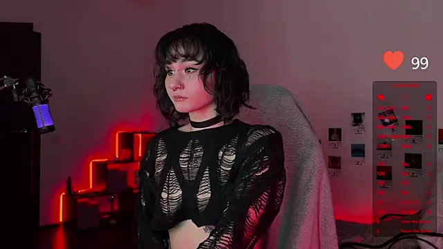 Snapshot of deadlysweet chatting on 03-04-25, 11:00 deadlysweet online show from 03-04-25, 11:00