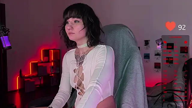 Snapshot of deadlysweet chatting on 03-15-25, 12:36 deadlysweet online show from 03-15-25, 12:36