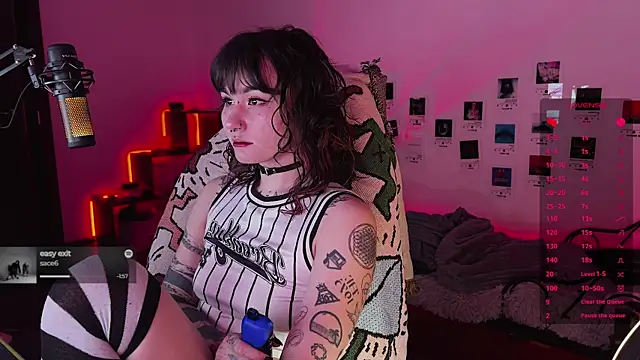 Snapshot of deadlysweet chatting on 11-28-25, 11:51 deadlysweet online show from 11-28-25, 11:51