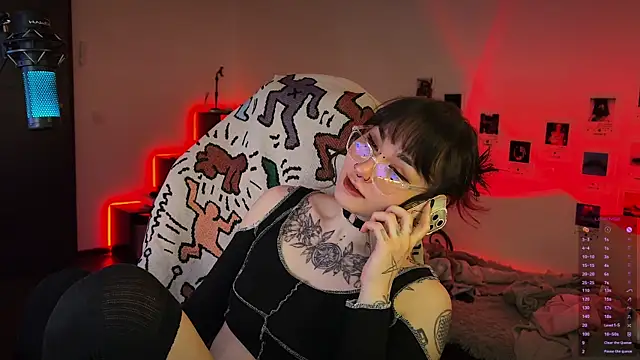 Snapshot of deadlysweet chatting on 01-07-26, 04:26 deadlysweet online show from 01-07-26, 04:26