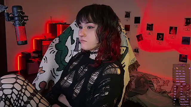 Snapshot of deadlysweet chatting on 01-09-26, 01:52 deadlysweet online show from 01-09-26, 01:52