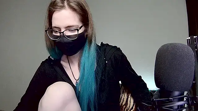 Snapshot of amber_candyfloss chatting on 12-31-24, 01:47 amber candyfloss online show from 12-31-24, 01:47