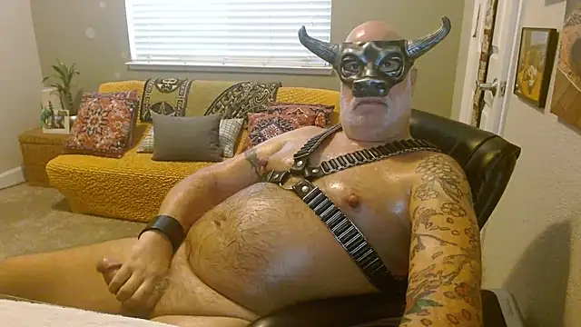 musclebearnips online show from 10-16-25, 07:15