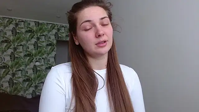 Olivia shine online show from 02-15-26, 07:51