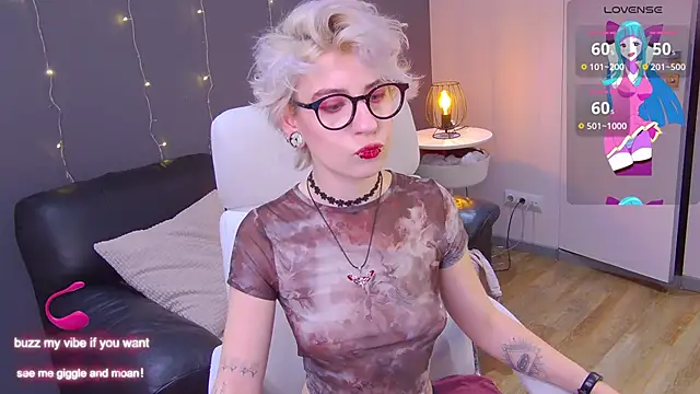 Snapshot of _Moonlight_t chatting on 02-01-25, 05:28 Moonlight t online show from 02-01-25, 05:28