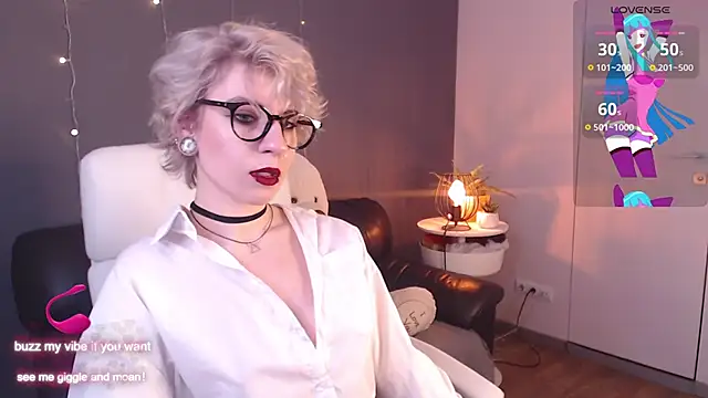 Snapshot of _Moonlight_t chatting on 02-13-25, 05:26 Moonlight t online show from 02-13-25, 05:26