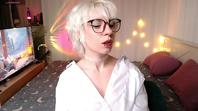 Snapshot of _Moonlight_t chatting on 12-05-25, 09:18 Moonlight t online show from 12-05-25, 09:18