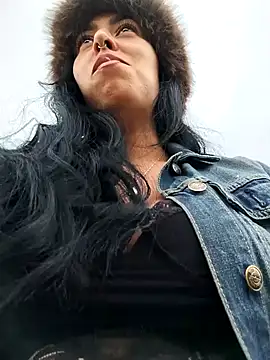 Emily Wane online show from 02-16-26, 04:36