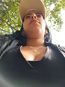 Emily Wane online show from 04-18-26, 07:07