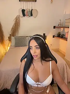 annyfosterr online show from 04-27-26, 11:47