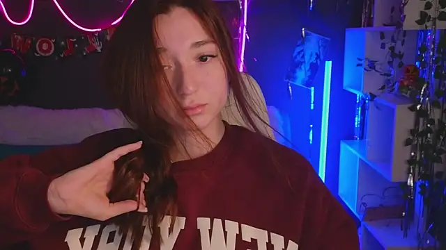 YasmineWest online show from 10-28-25, 01:53