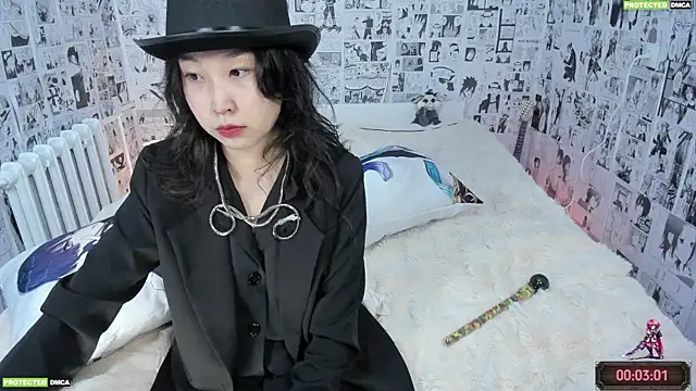 Snapshot of Minami_686 chatting on 10-31-25, 03:02 Minami 686 online show from 10-31-25, 03:02