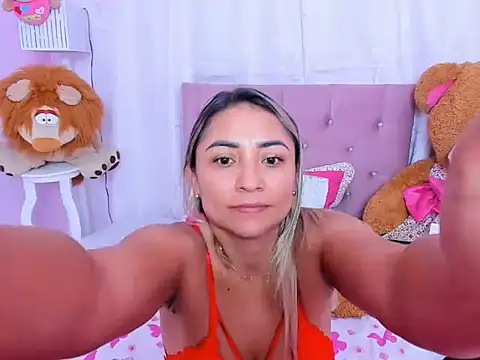 milf bigass  online show from 06-10-26, 12:37