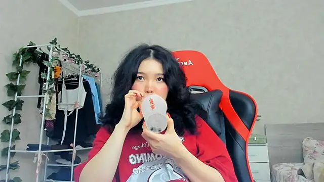 Snapshot of wastforu chatting on 01-31-25, 10:20 wastforu online show from 01-31-25, 10:20