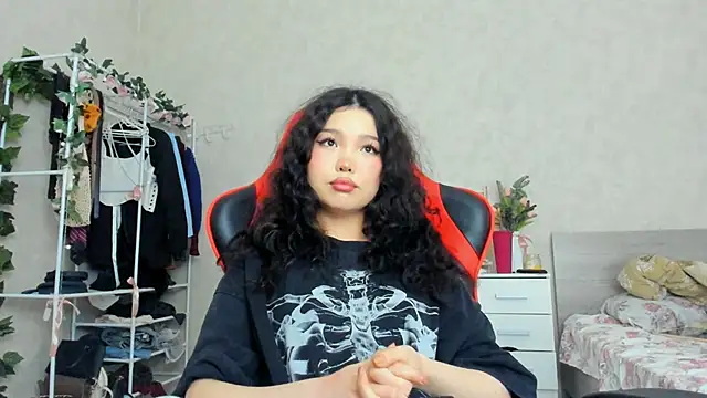 Snapshot of wastforu chatting on 02-17-25, 11:55 wastforu online show from 02-17-25, 11:55