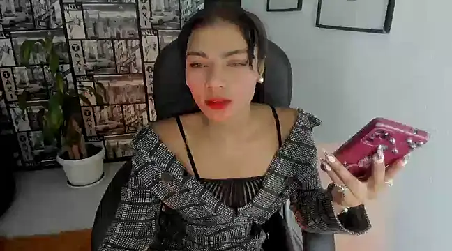 Lilithsabeth online show from 01-22-25, 05:26