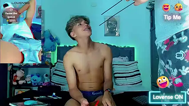 Liamscott  online show from 11-06-25, 10:10