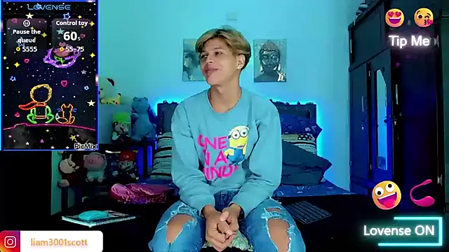 Liamscott  online show from 11-17-25, 08:36