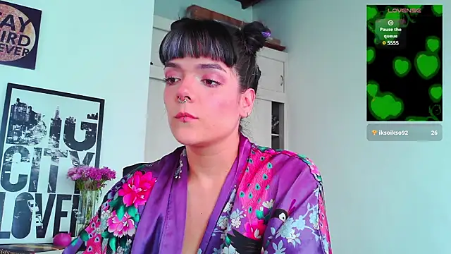 purple em69 online show from 02-08-25, 07:38