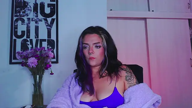 purple em69 online show from 09-20-25, 04:35