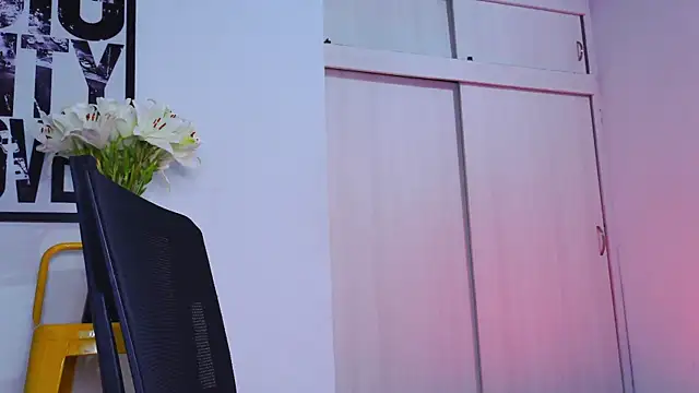 purple em69 online show from 11-14-25, 02:21