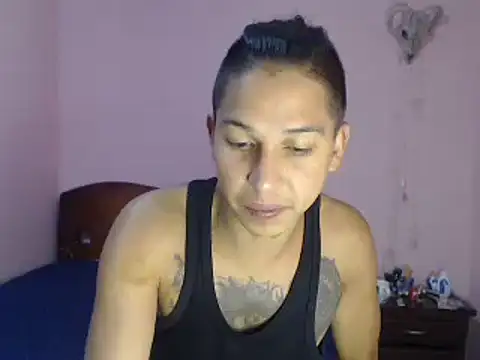 Snapshot of CoreAlejito chatting on 01-17-25, 12:52 CoreAlejito online show from 01-17-25, 12:52