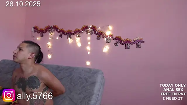 Snapshot of CoreAlejito chatting on 10-26-25, 07:53 CoreAlejito online show from 10-26-25, 07:53