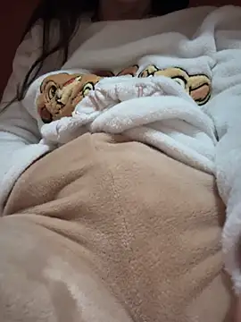 Snapshot of rossana99_ chatting on 03-16-25, 05:17 rossana99 online show from 03-16-25, 05:17