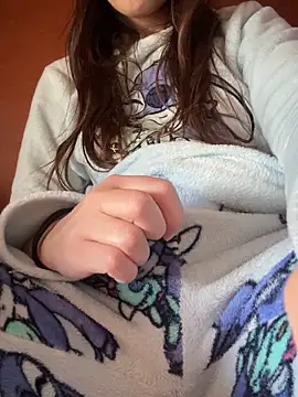 Snapshot of rossana99_ chatting on 11-08-25, 11:21 rossana99 online show from 11-08-25, 11:21