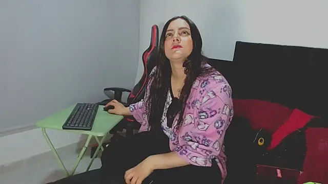 Noamartin  online show from 04-13-26, 02:28