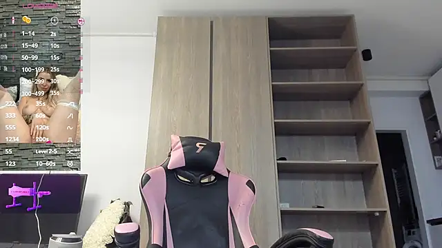 Megan Ros online show from 10-27-25, 05:11