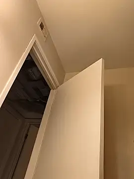 Snapshot of renegade_vyxxen chatting on 12-16-25, 10:37 renegade vyxxen online show from 12-16-25, 10:37