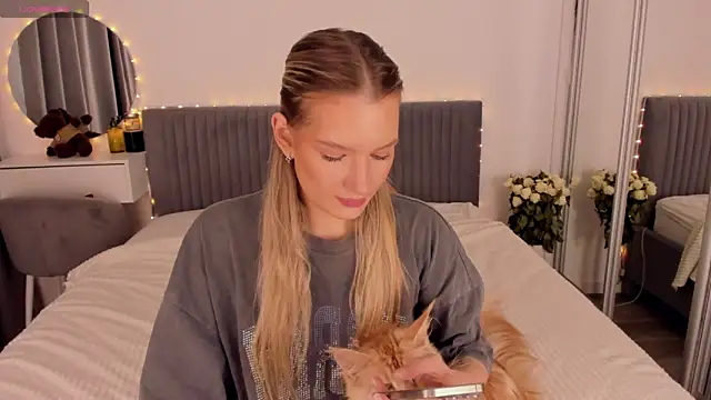 CassieRayss online show from 06-28-26, 09:59