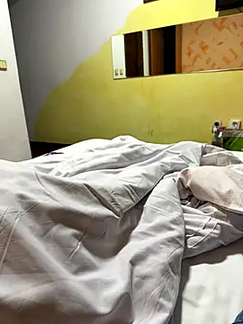 Snapshot of SLRuwi99 chatting on 10-04-25, 05:11 SLRuwi99 online show from 10-04-25, 05:11