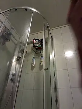 Snapshot of Machoviking1 chatting on 09-23-25, 12:19 Machoviking1 online show from 09-23-25, 12:19