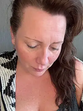 xsexycurvymilf online show from 01-20-25, 11:45